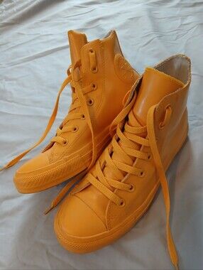 Rubber Converse High-Top Sneakers For The Rain  in Yellow